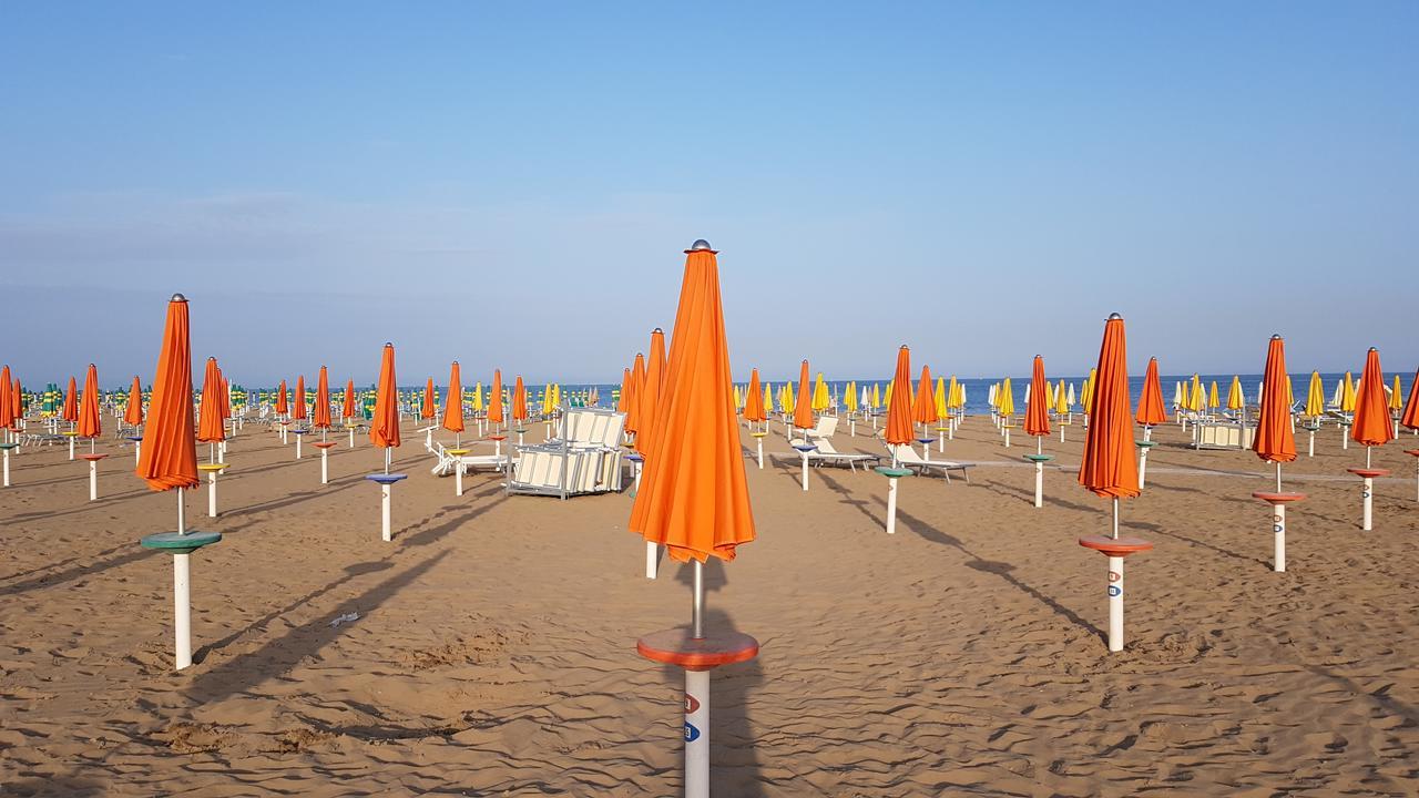 Appartamento Magnolia Lignano Sabbiadoro Exterior photo